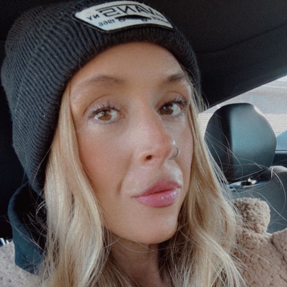 Meet your Posher, Kai - Picture 7 of 7